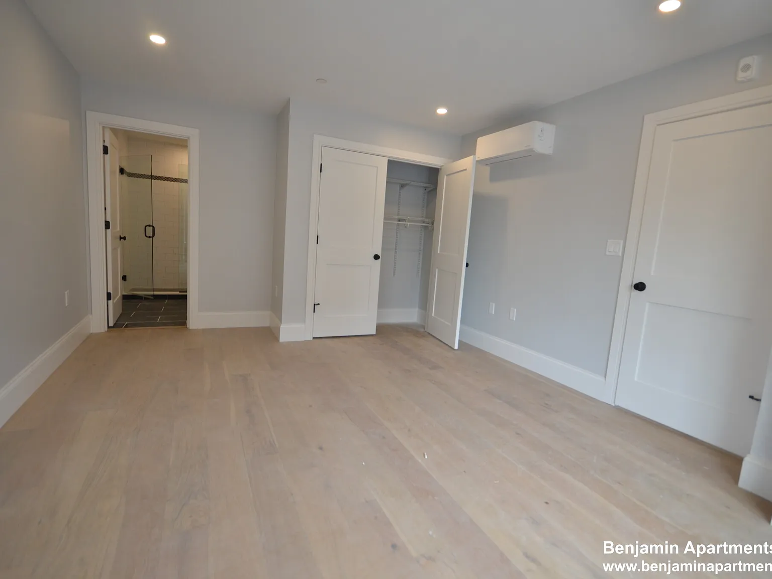 2 bed, 1100 sqft, $3,600 — Photo 2