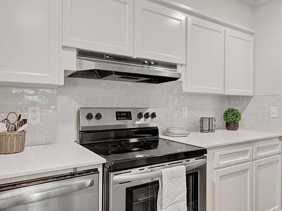 5th image of 401 Dafney Dr