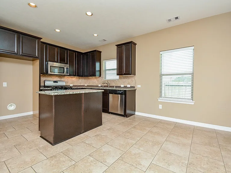 26406 Harmony Mill Ct — Photo 13