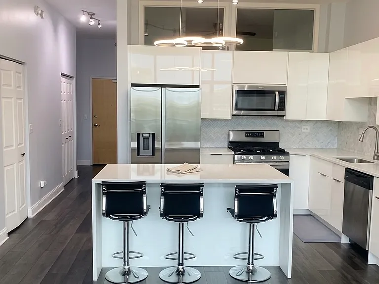 1600 S Indiana Ave #605 — Photo 30
