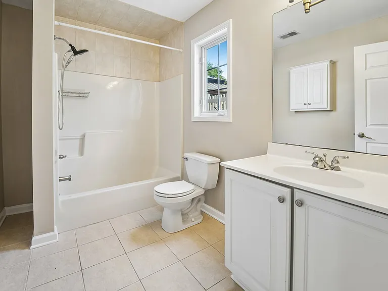 88 Avenue A — Photo 14