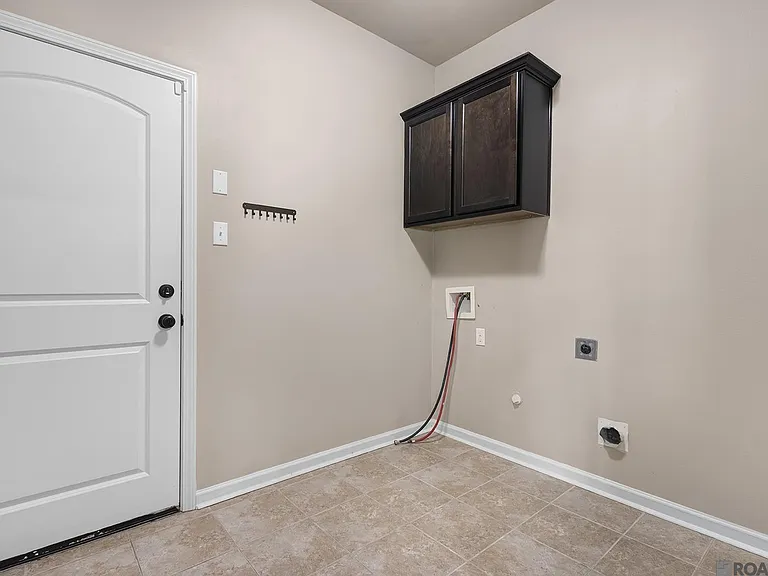 8671 Summer Grove Ave — Photo 11