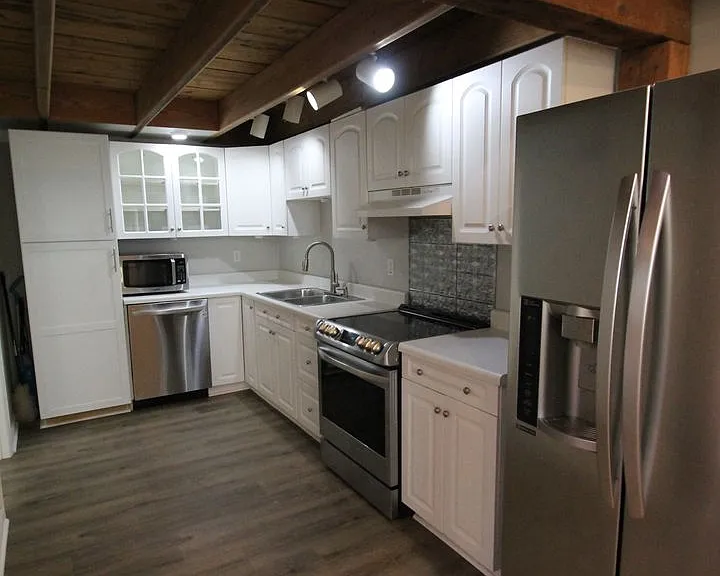 112 Steele St #2 — Photo 7