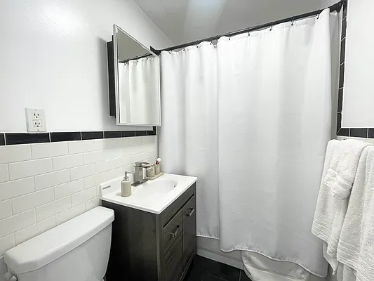 Rented by Meraki Realty LLC | media 22