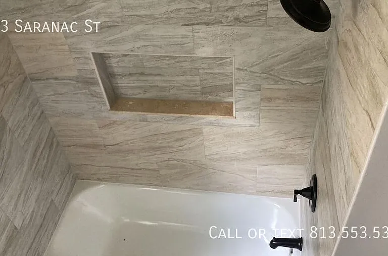 823 Saranac St — Photo 6