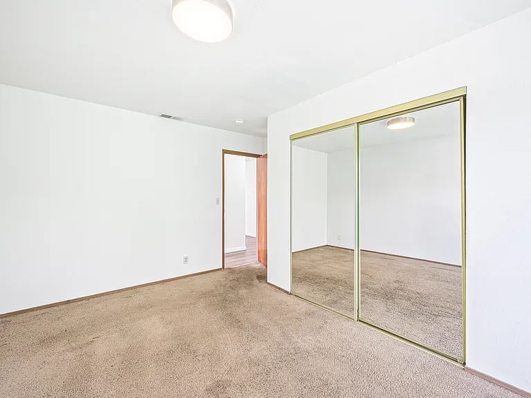 1609 B St #1 — Photo 14