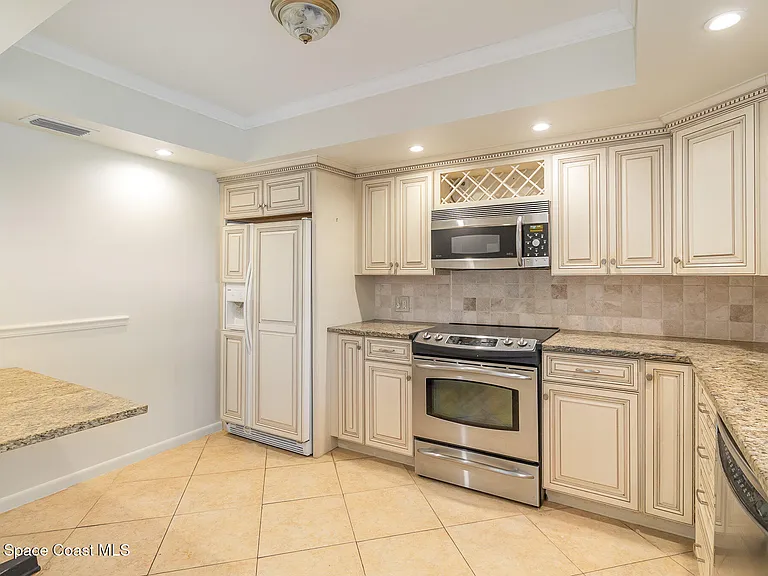 446 Blue Jay Ln — Photo 6