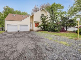 3 Conmack Ln, Manalapan, NJ 07726