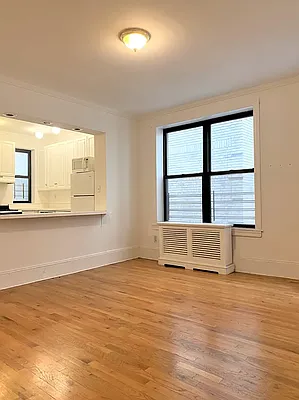 Rented by CitySites Real Estate Group | media 15