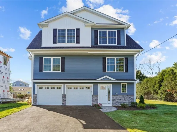 25 Dundas Ave, Warwick, RI 02889