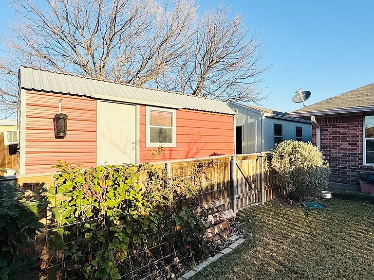 3537 Grandview Dr — Photo 11