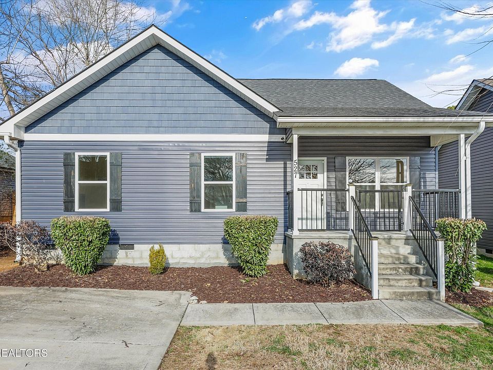 1st image of 527 Balsam Dr