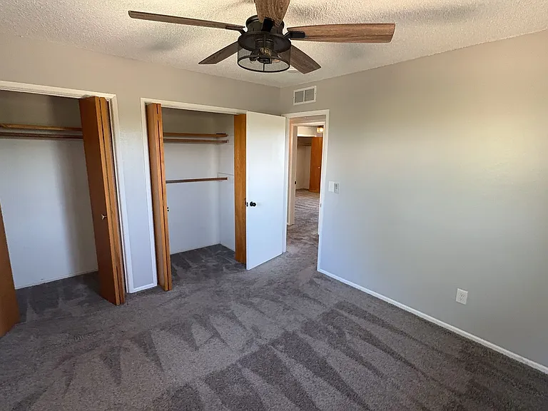 11586 S Smith Ave — Photo 7