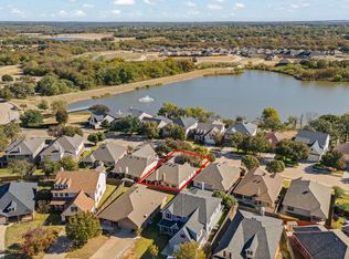 2916 Shoreline Dr, Burleson, TX 76028