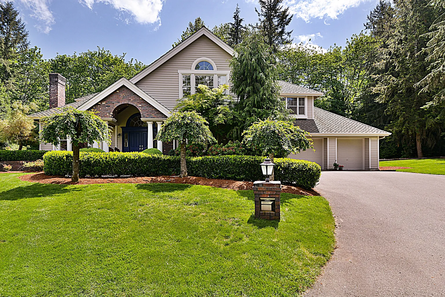 12025 200th Ct NE photo 1