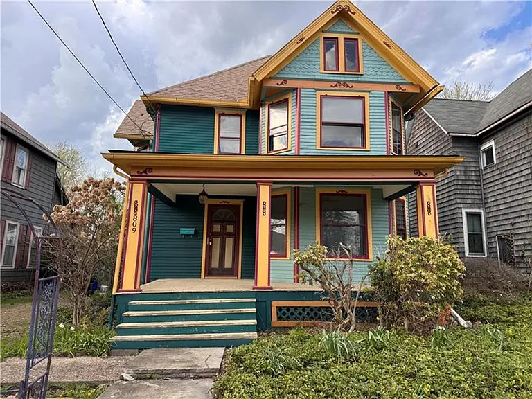 809 Linden St — Photo 1