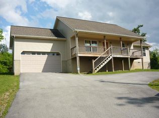 391 Meadowbrook Ln, Trenton, GA 30752