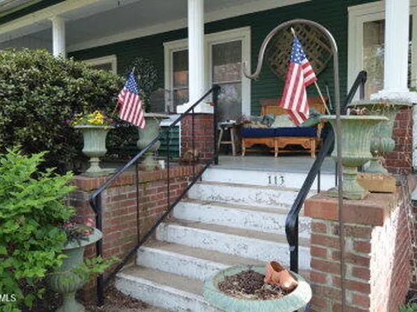 113 W 2nd St S, Big Stone Gap, VA 24219