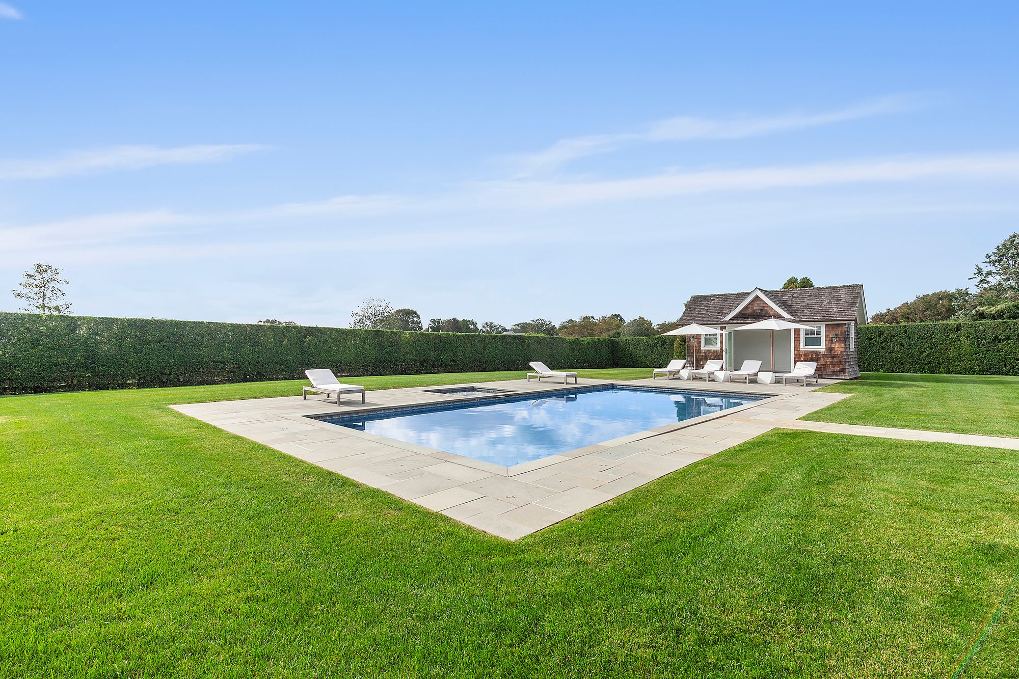 110 Summerfield Ln, Water Mill, NY 11976 Out East