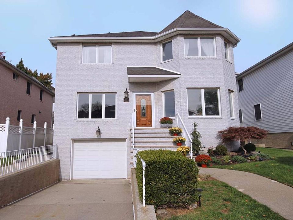 1st image of 80 Greenway Dr