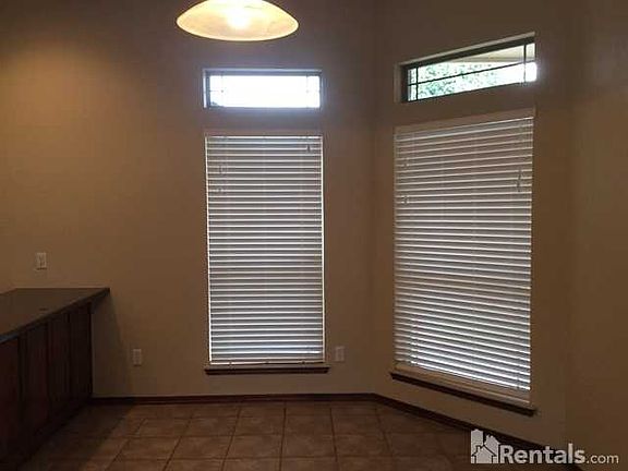 4th image of 15804 Vicki Dr