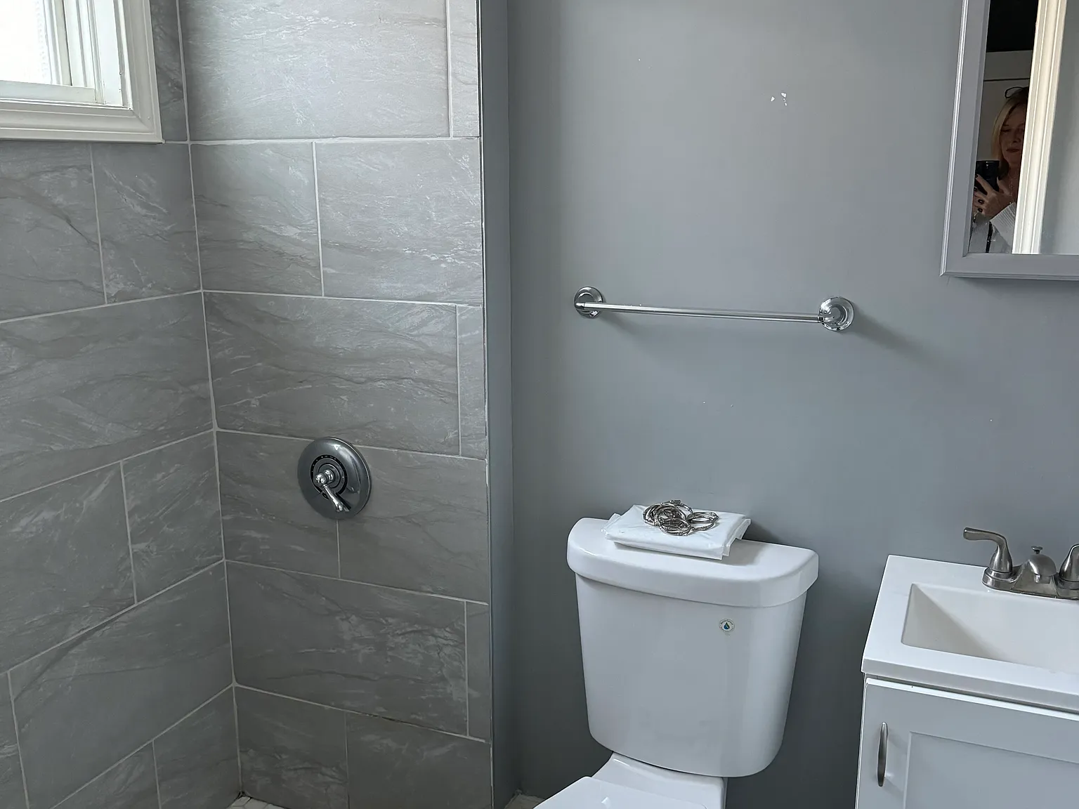 1 bed, $2,350 — Photo 3