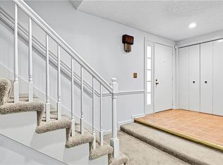 10555 Foster St, Overland Park, KS 66212