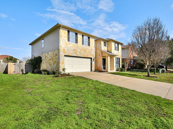2nd image of 904 Kensington Castle Trl