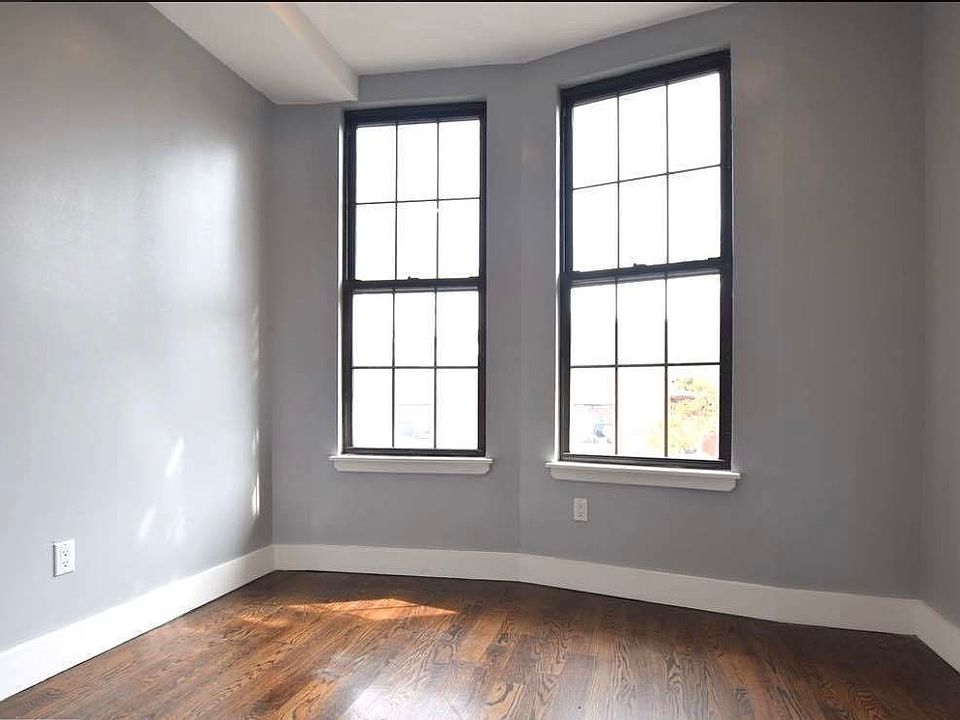 2nd image of 617 Gates Ave APT 3B