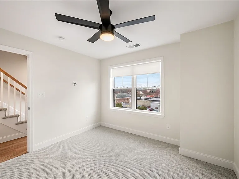 32 Union St #32 — Photo 26