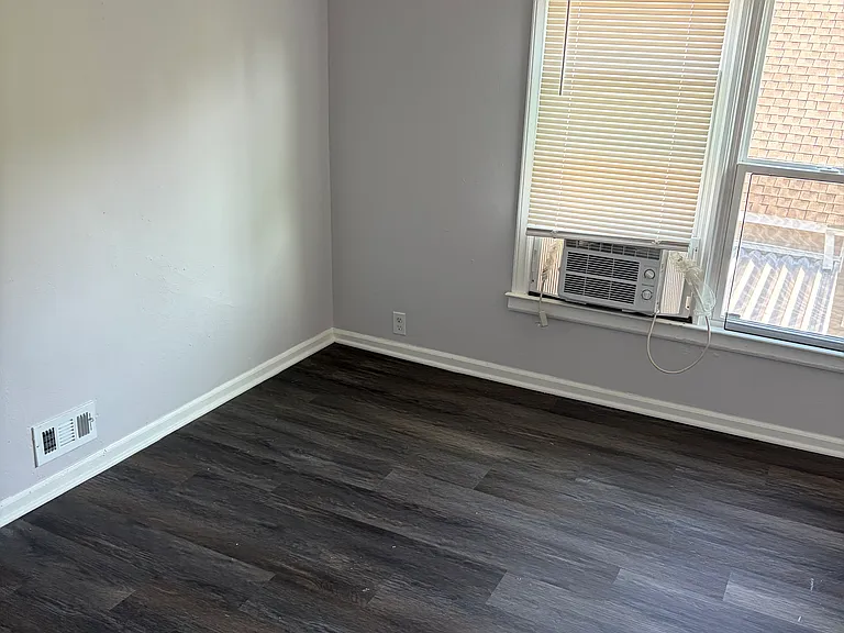 550 S Arlington Ave — Photo 10