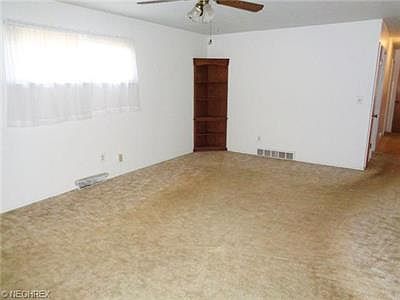 5th image of 1232 E 348th St