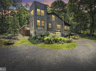 121 Ravine Ln, Newport, PA 17074