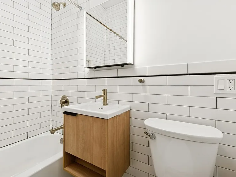 144 Somers St #2 — Photo 6