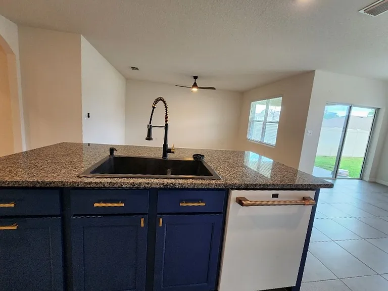 2448 Knight Island Dr — Photo 8