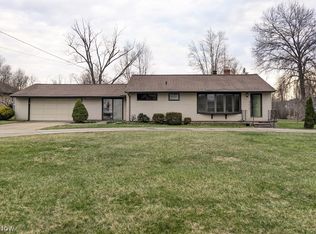 10769 Akins Rd, North Royalton, OH