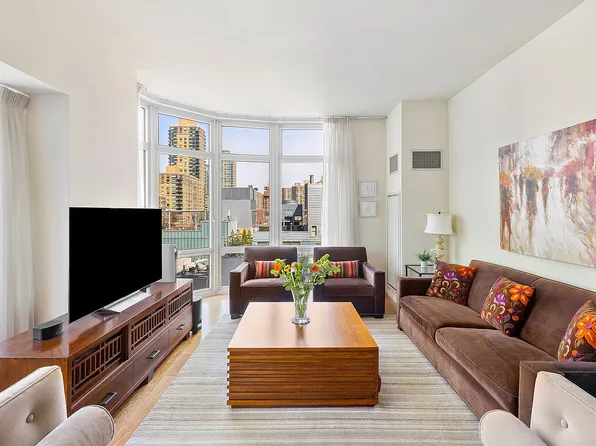 555 W 59th St APT 15B, New York, NY 10019