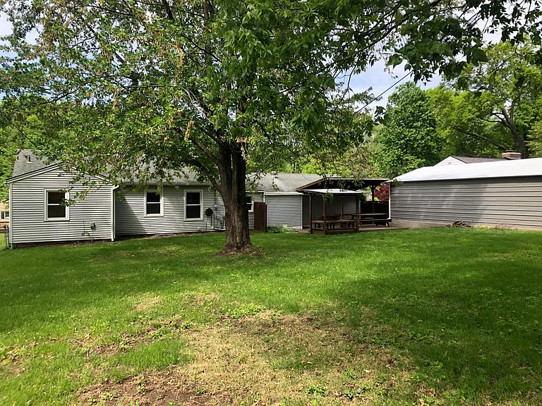 5147 Clark Dr — Photo 13