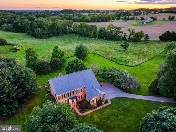 6 Shawnery Ct, Baldwin, MD 21013