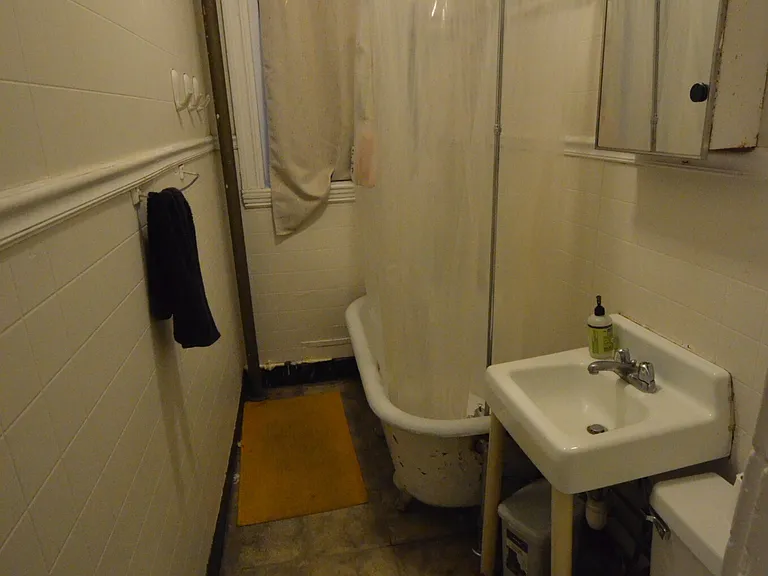 55 Burbank St #5 — Photo 2
