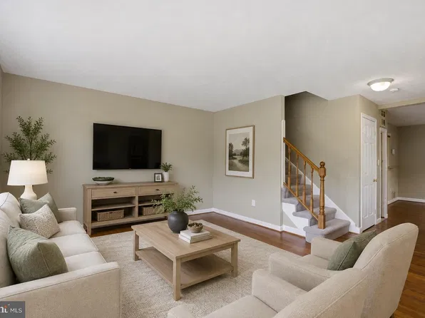 7632 W Park Dr, Hyattsville, MD 20783