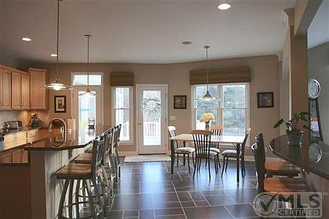 3rd image of 17867 Dewberry Pl