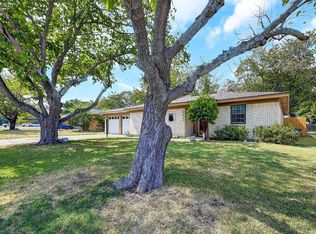4413 Knowledge Dr, Haltom City, TX 76117