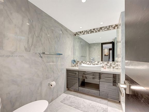 2nd image of 2301 Collins Ave APT 307