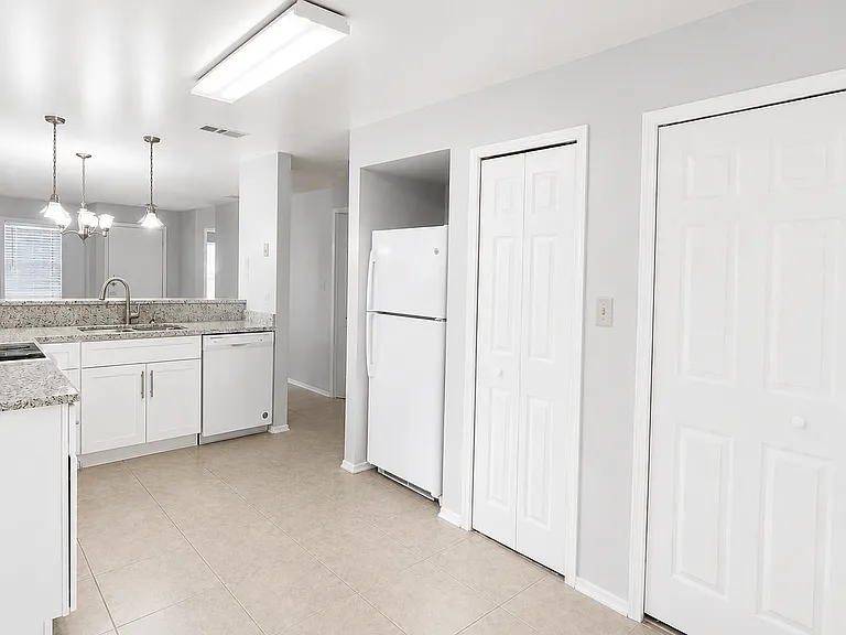 1421 Sophie Blvd #2 — Photo 12
