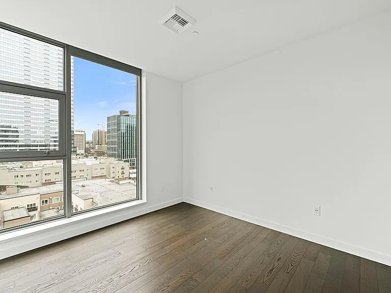 188 Bellevue Way NE #1201 — Photo 23