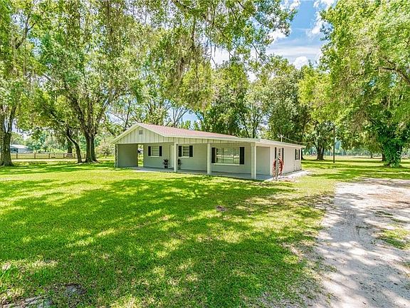 3rd image of 1453 Creek Rd