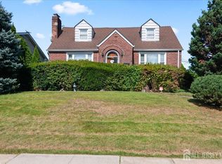 2602 Summit Ter, Linden, NJ 07036