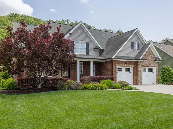 2nd image of 879 Deer Valley Dr