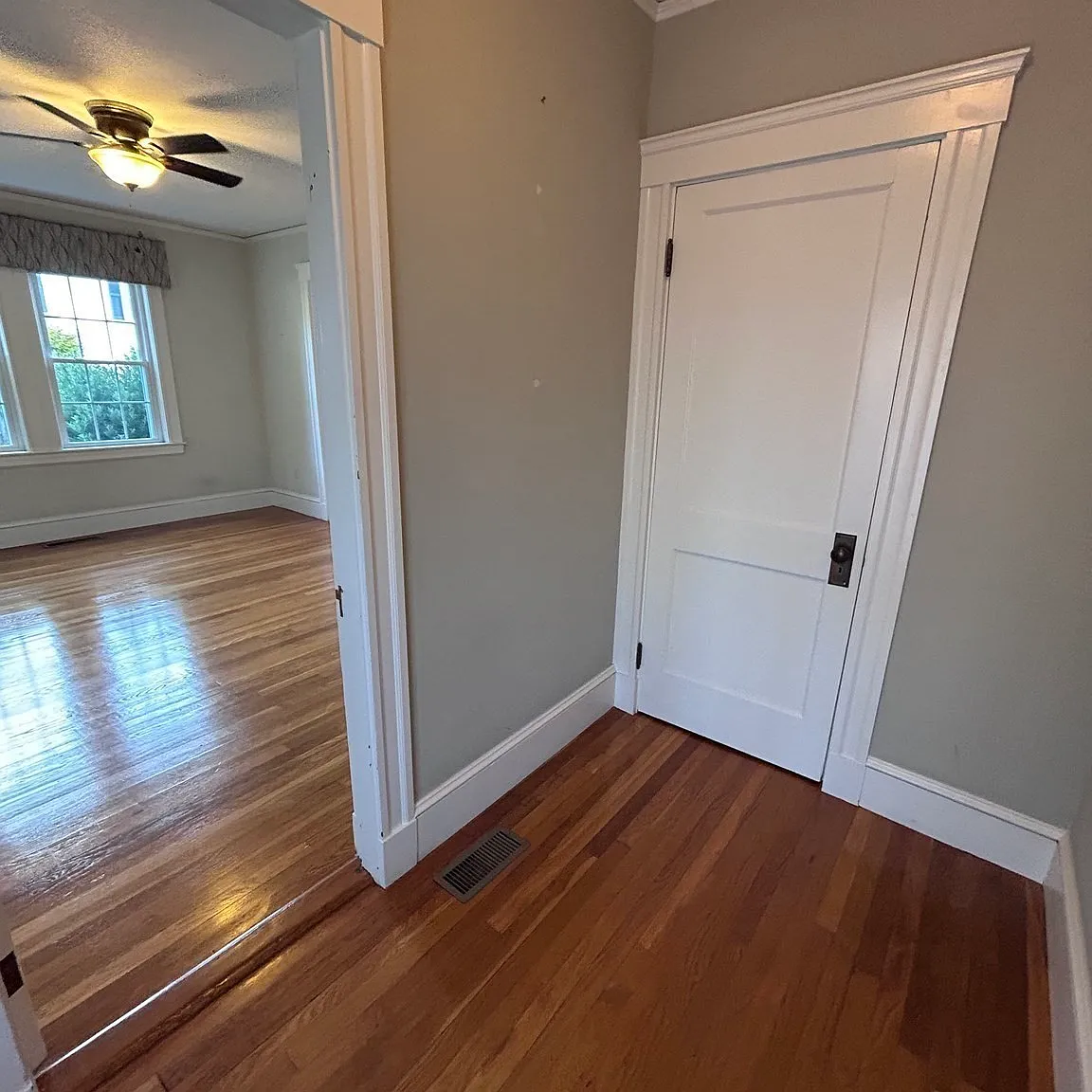 2 bed, 1.0 bath, 1068 sqft, $2,800 — Photo 4